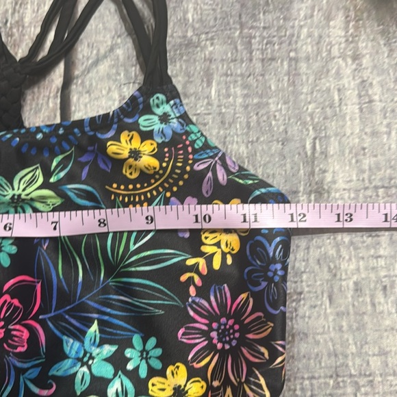 Girls Swimsuit - Picture 6 of 8